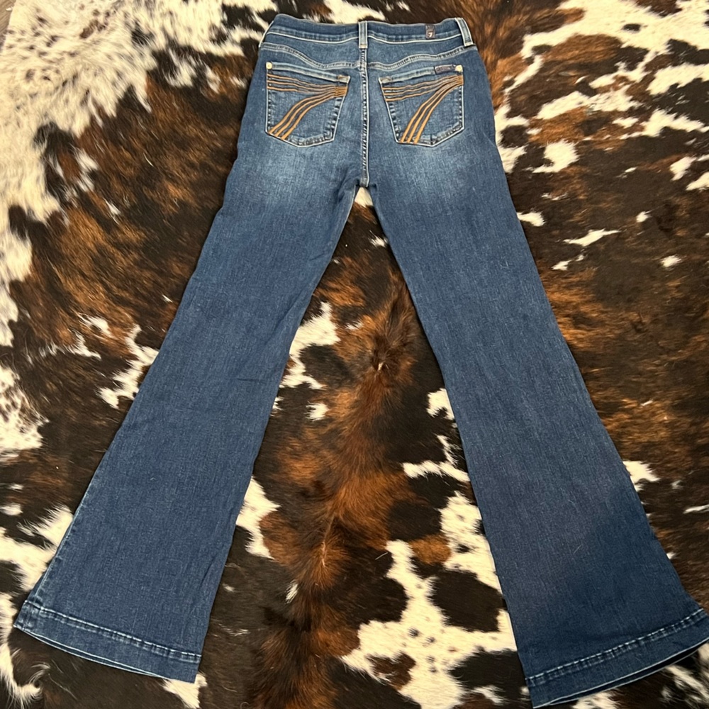 7 For All Mankind Dojo size 25 fits like 26